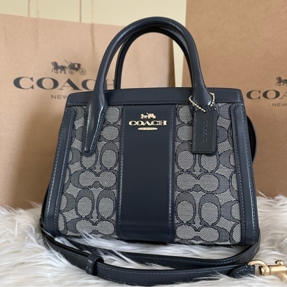New Coach Andrea Carryall Bag In Signature Jacquard satchel bag